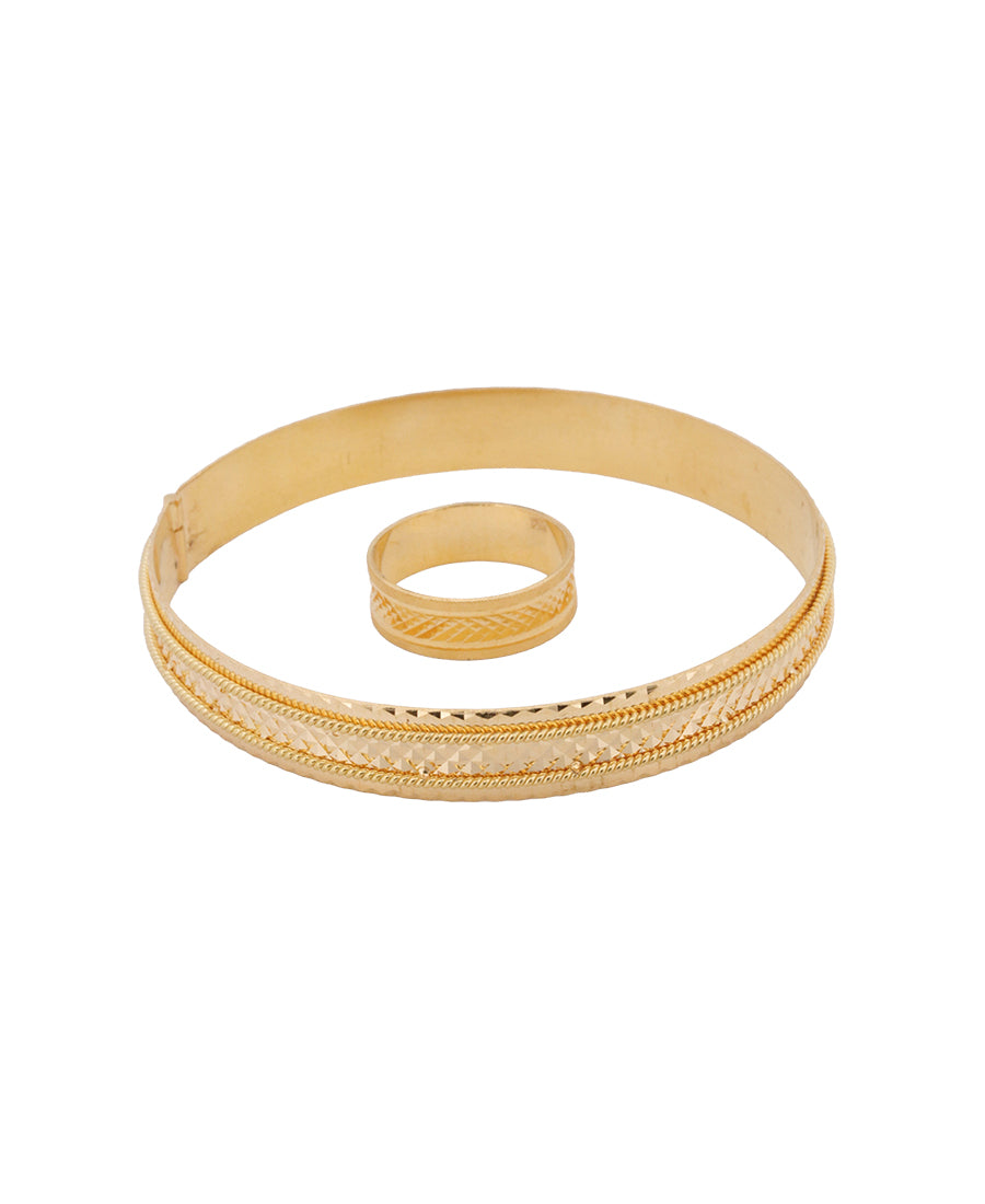 Bigeasy Jewellers 22K Gold Bangle & Ring Set – 16.74g, Size 2.2